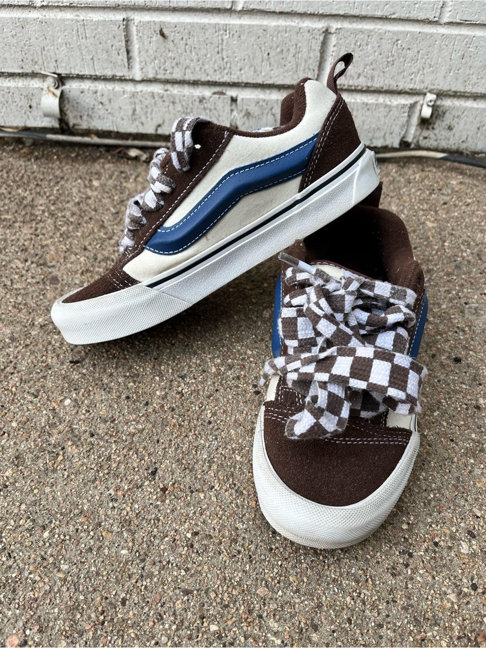 Vans Knu Skool Sneaker in Brown, Blue & White